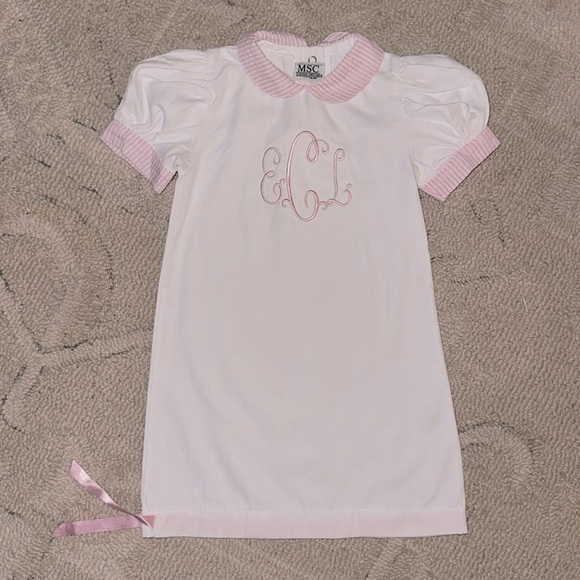 Mainstreet Collection Girls Day Gown Pink Seersucker ‘ECL’ Monogram 0-6m - Picture 1 of 6